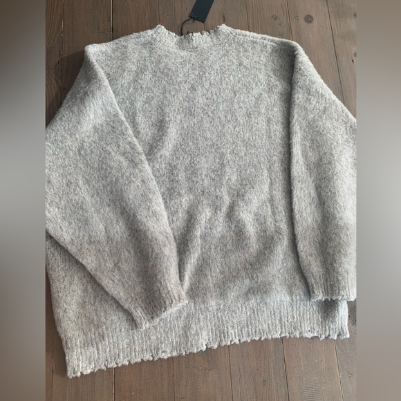 R13 women 100% extrafine merino wool shaggy oversized sweater NWT - Picture 5 of 8